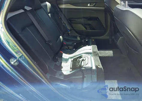 2025 Kia K5 Gt-Line z USA, uszkodzony, nr VIN KNAG64J7XS5286524